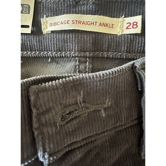 NWT Levi's Women's 28x27 Gray Corduroy Cords Ribcage Straight Ankle Pants NEW - Picture 6 of 6